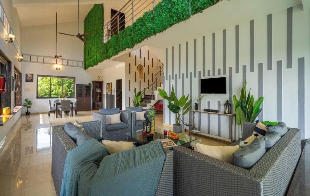 Photo of Livingroom in Aamby Valley City