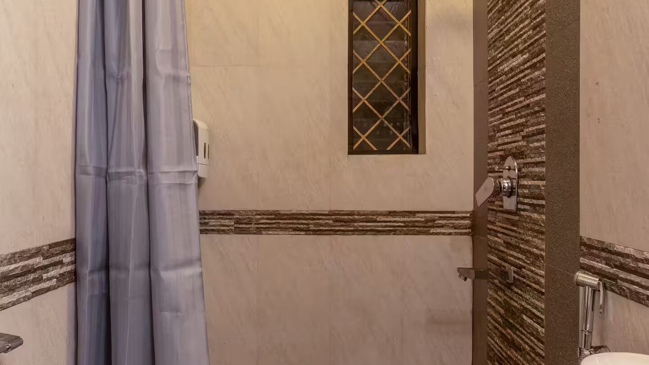 Photo of Bathroom in Marra