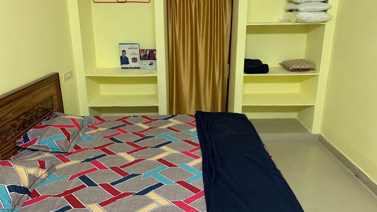 Photo of Bedroom in Kukatpalli