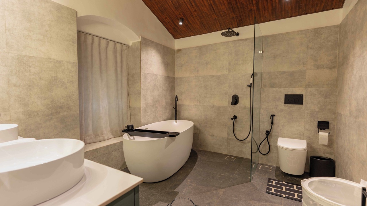 Photo of Bathroom in Aldona