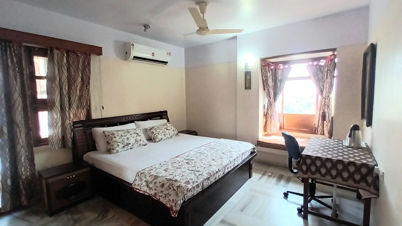 Photo of Bedroom in Rambagh