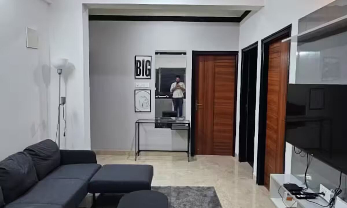Photo of Livingroom in HSR Layout