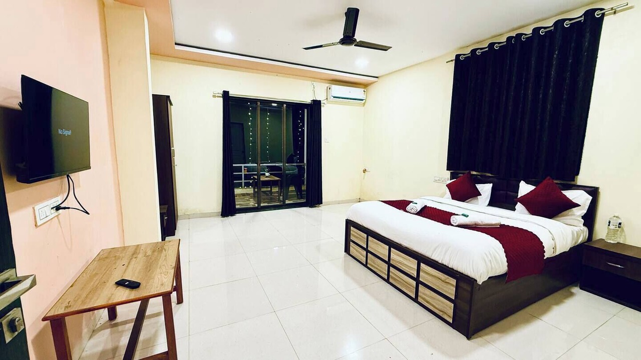Photo of Bedroom in Mahabaleshwar