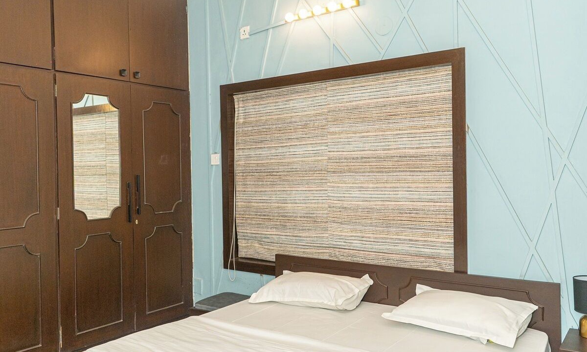 Photo of Bedroom in Alipur