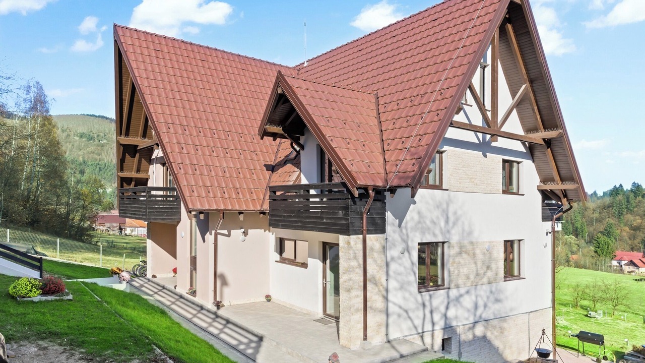 Photo of Outdoor in Bran