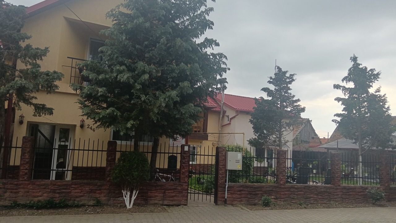 Photo of Outdoor in Selimbar