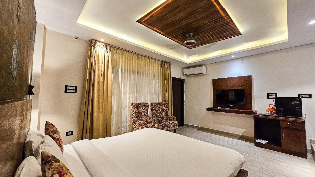 Photo of Bedroom in Pachmarhi