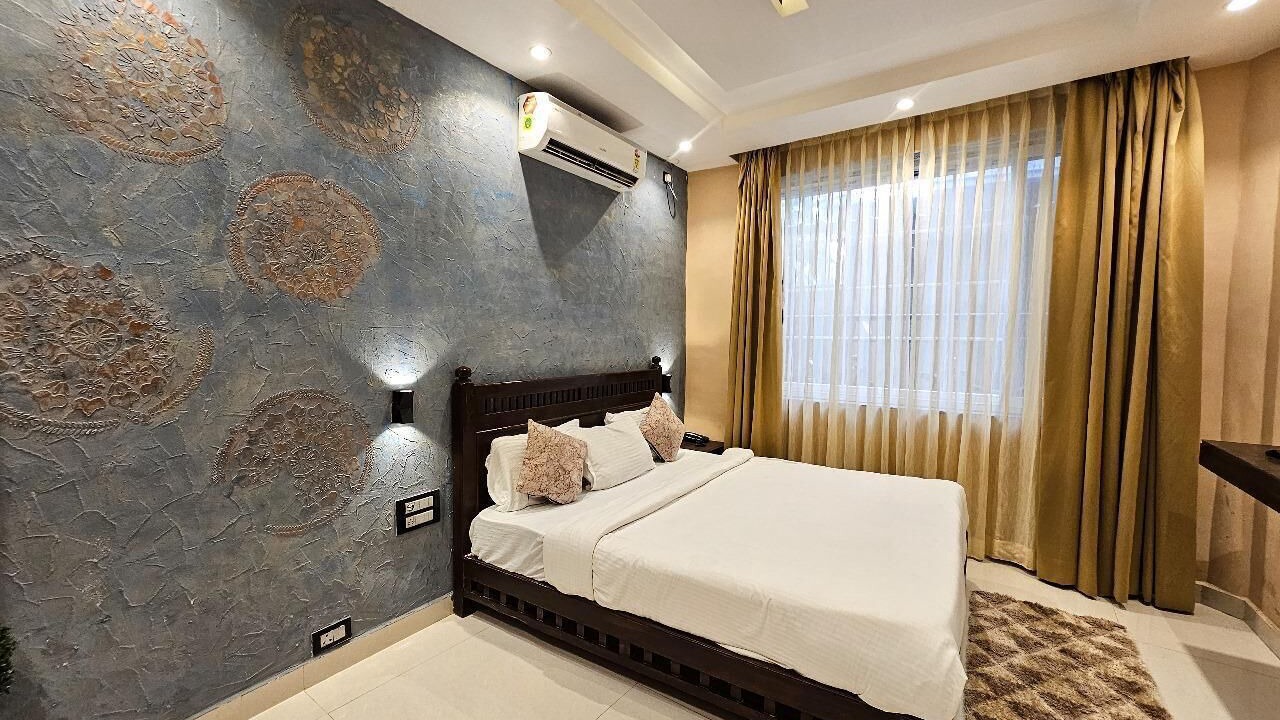 Photo of Bedroom in Pachmarhi