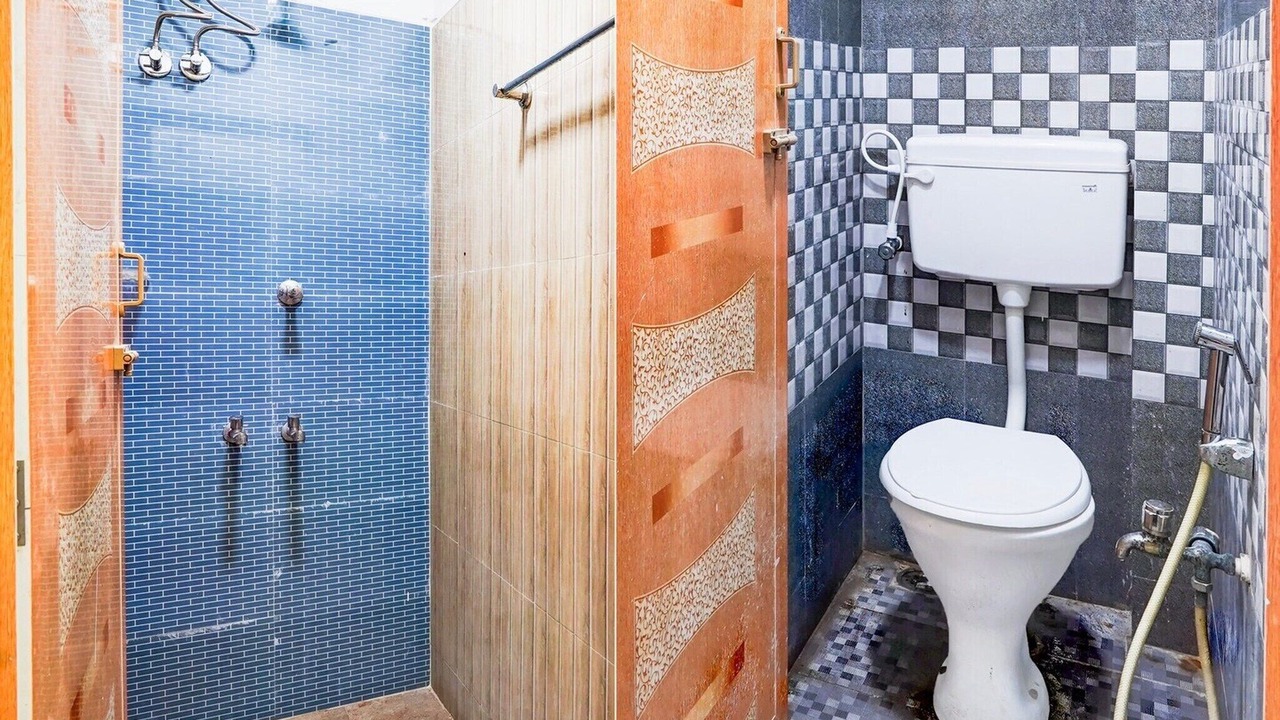 Photo of Bathroom in Kelambakkam