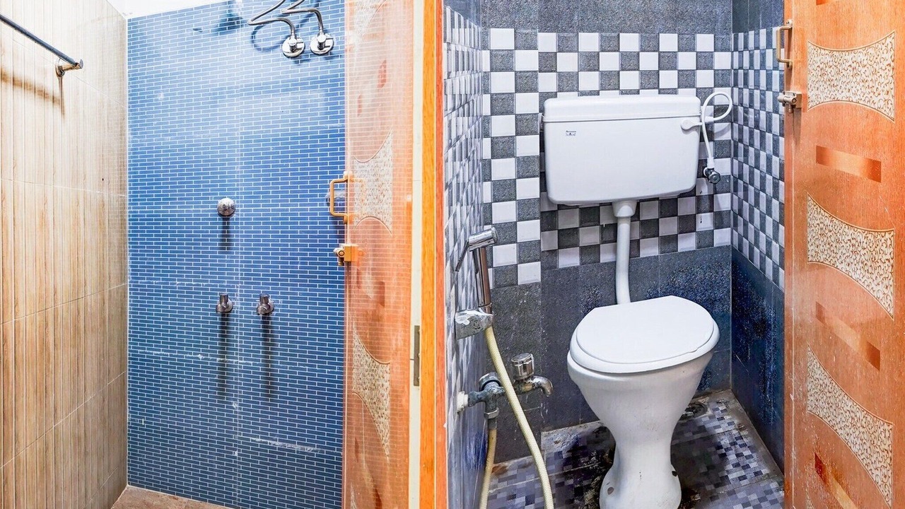 Photo of Bathroom in Kelambakkam