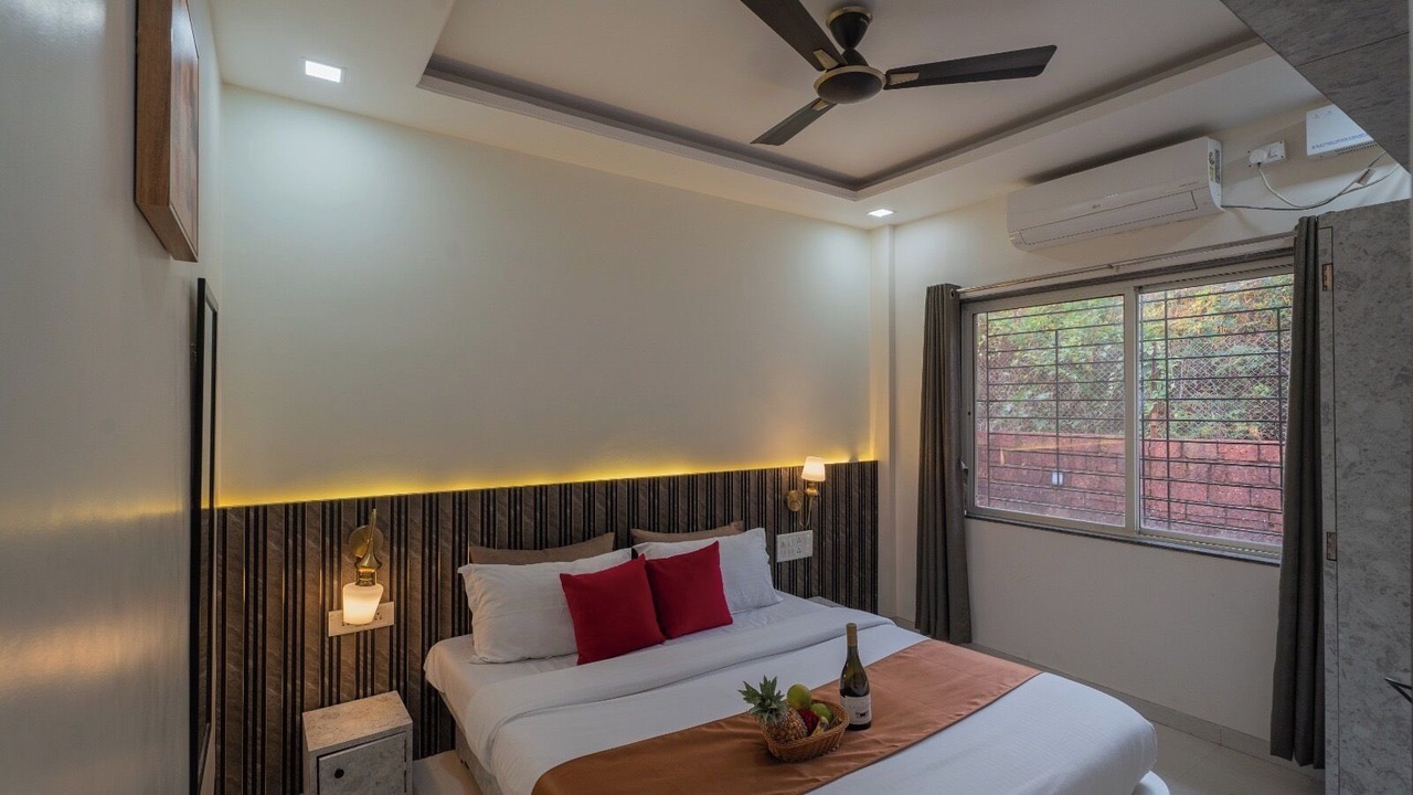 Photo of Bedroom in Mahabaleshwar