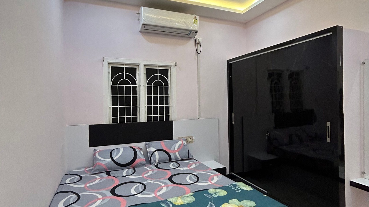 Photo of Bedroom in Annamalai Nagar