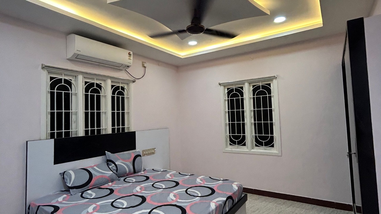 Photo of Bedroom in Annamalai Nagar