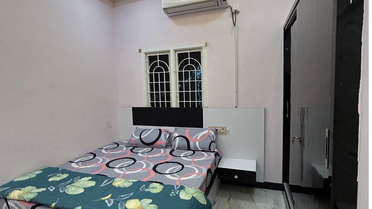 Photo of Bedroom in Annamalai Nagar