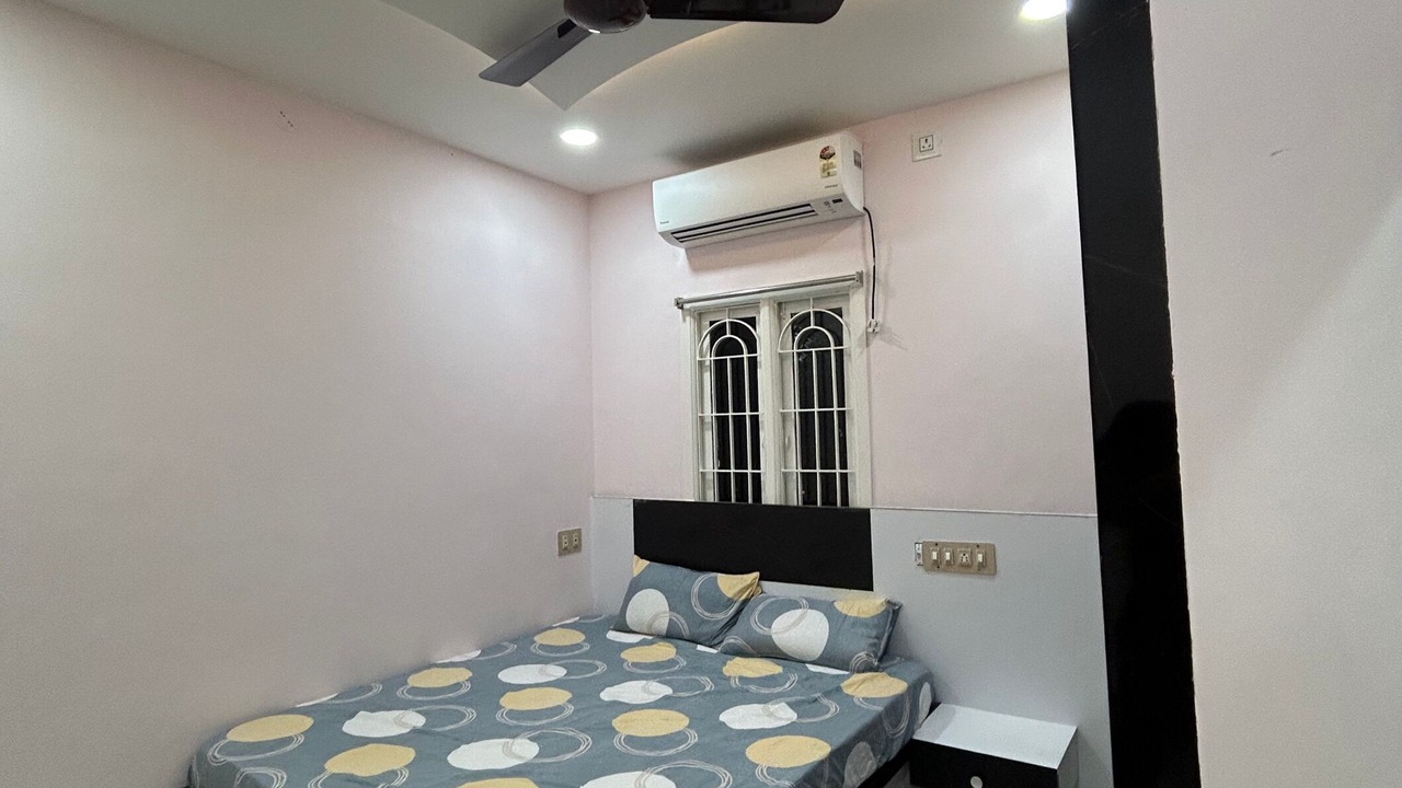 Photo of Bedroom in Annamalai Nagar