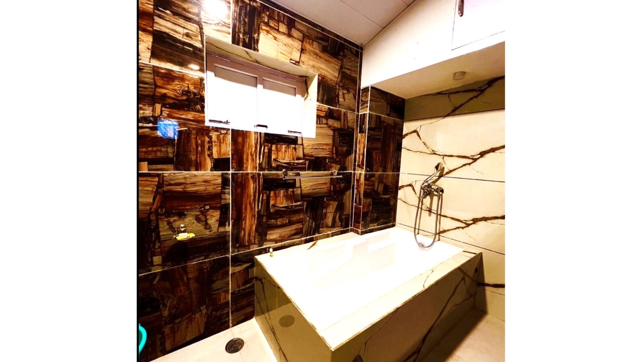 Photo of Bathroom in Tapovan