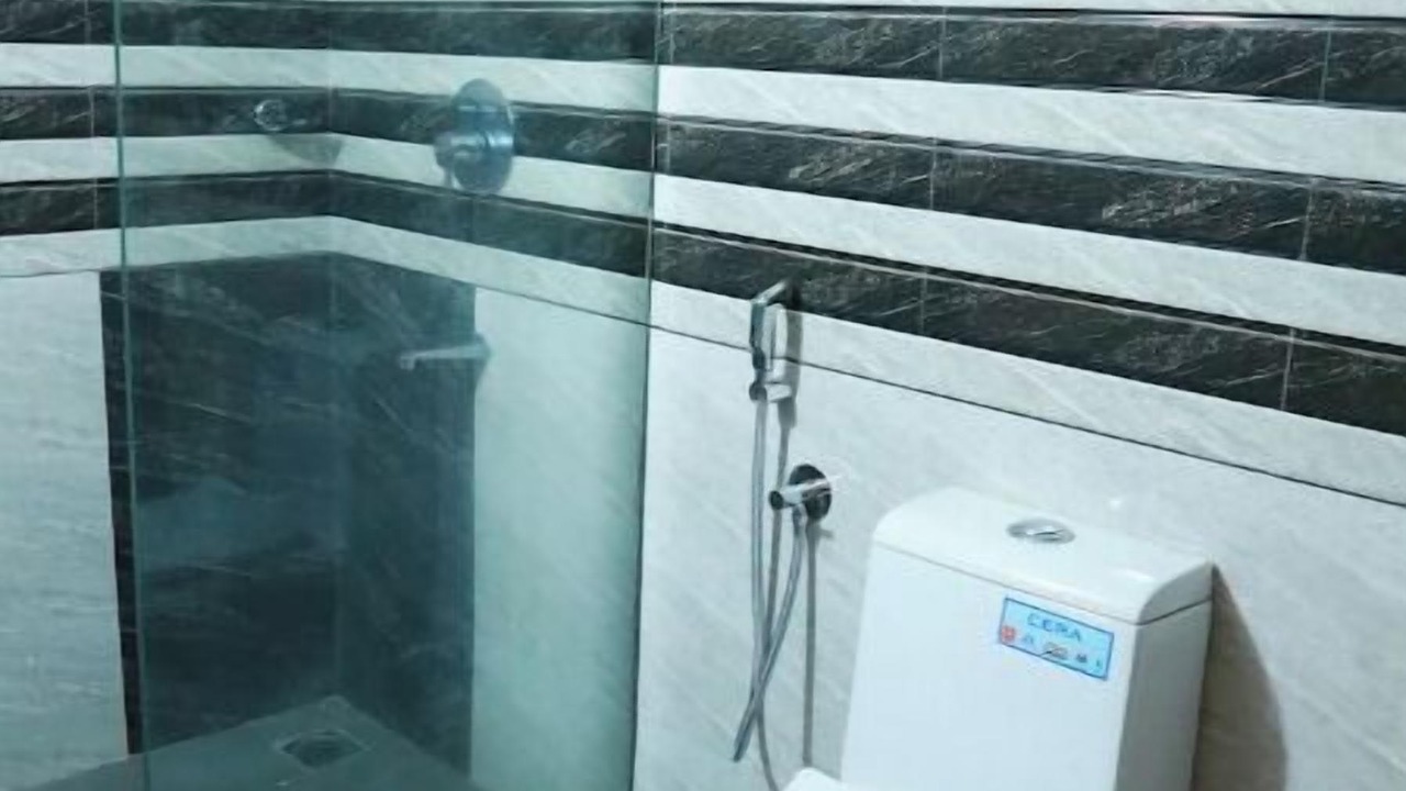 Photo of Bathroom in Aryad South