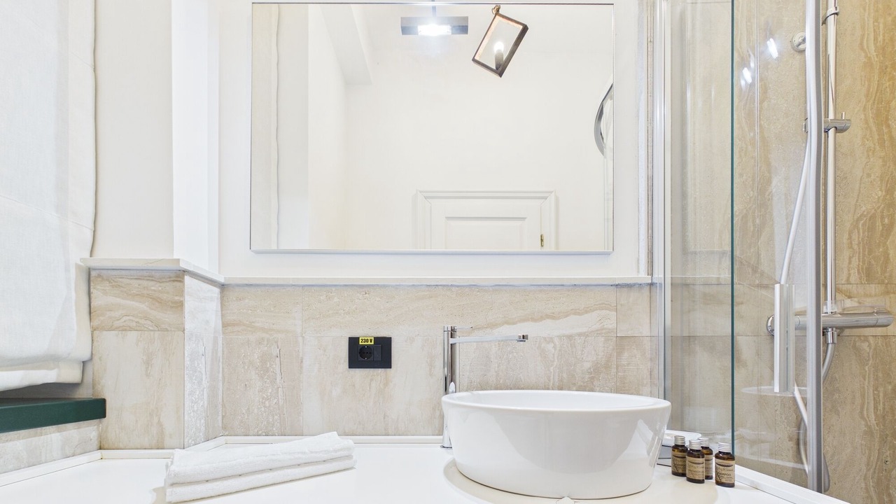 Photo of Bathroom in Old City