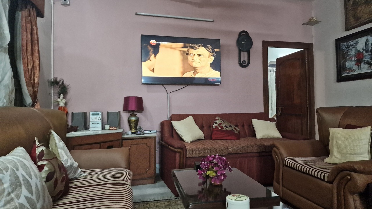 Photo of Livingroom in Raja Bazar