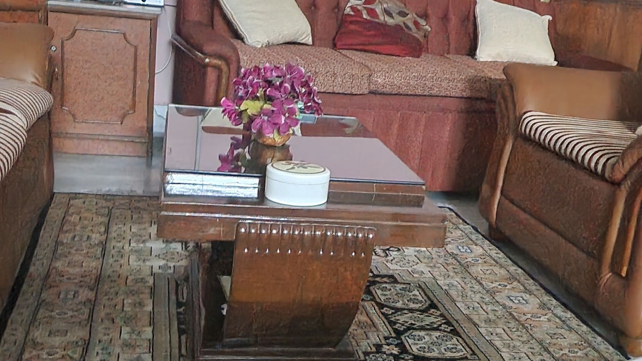 Photo of Livingroom in Raja Bazar
