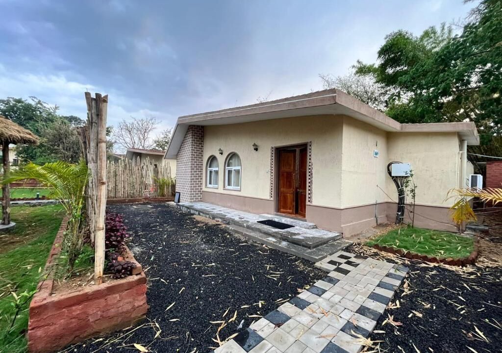 Photo of Outdoor in Mocha