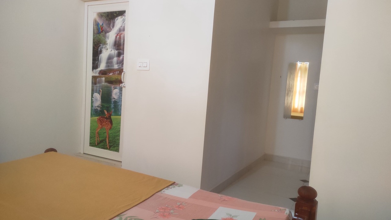 Photo of Bedroom in Kushalnagar
