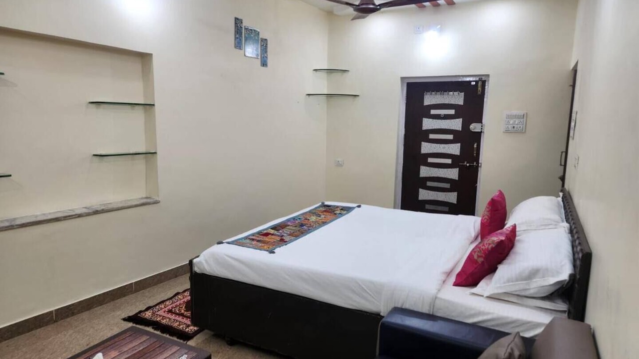 Photo of Bedroom in Abu Road
