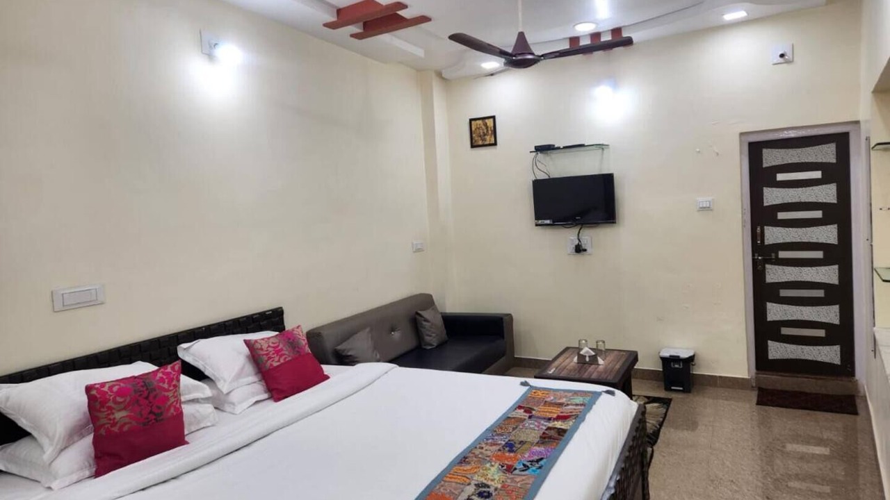 Photo of Bedroom in Abu Road