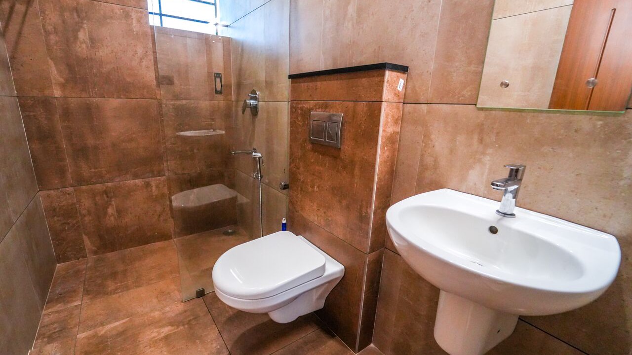 Photo of Bathroom in Edapalli