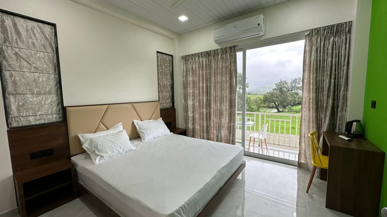 Photo of Bedroom in Igatpuri