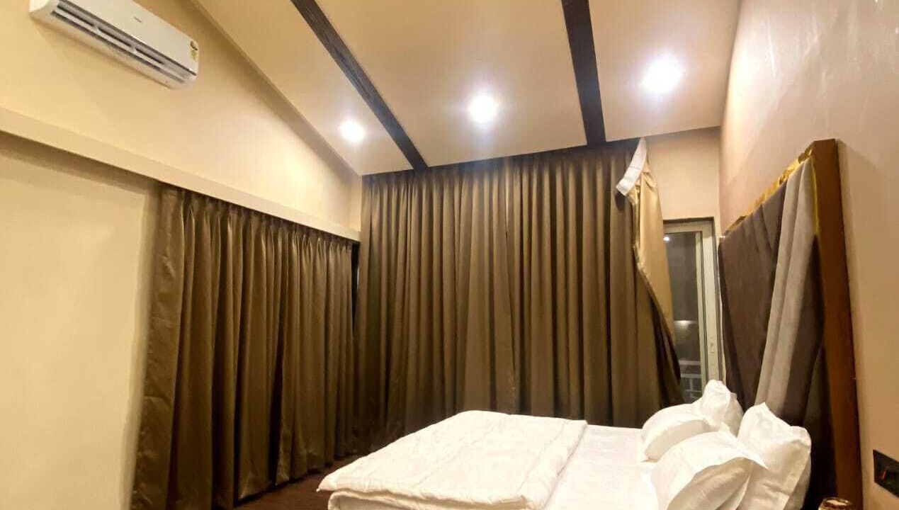 Photo of Bedroom in Mahabaleshwar