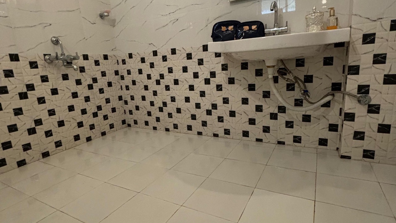 Photo of Bathroom in Wai