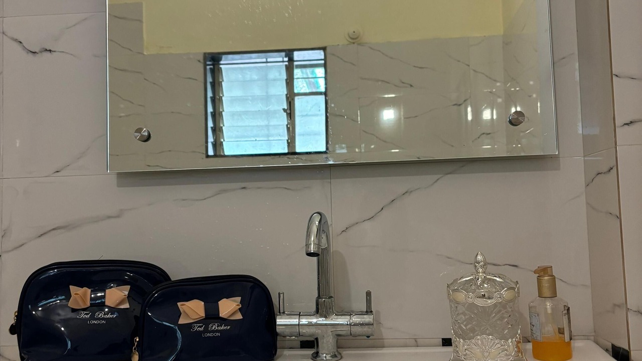 Photo of Bathroom in Wai