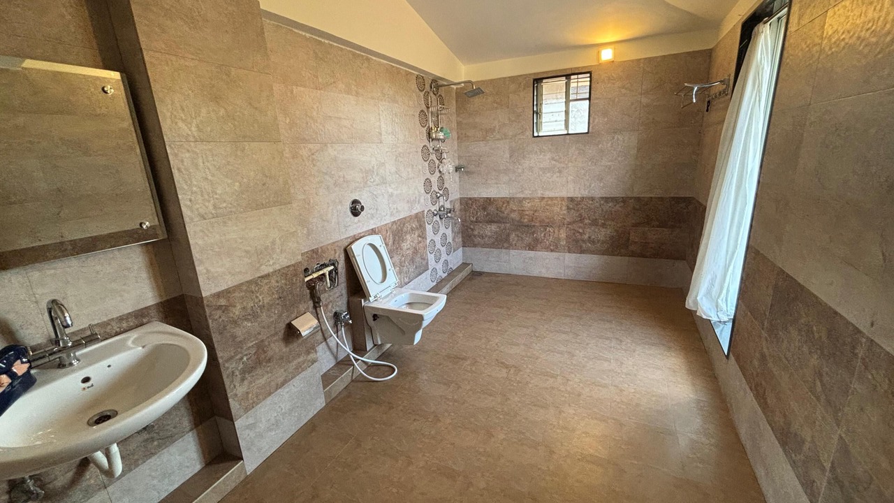 Photo of Bathroom in Wai