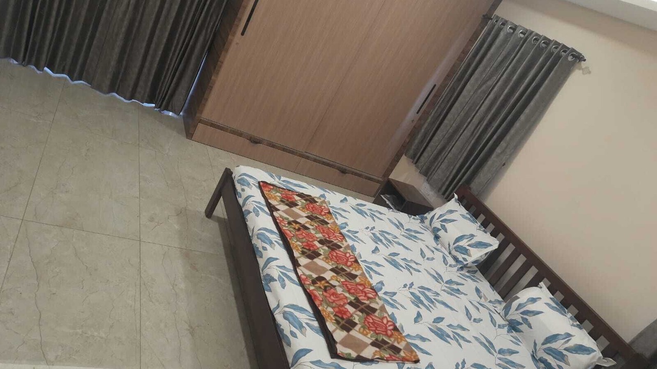 Photo of Bedroom in Chanda Nagar