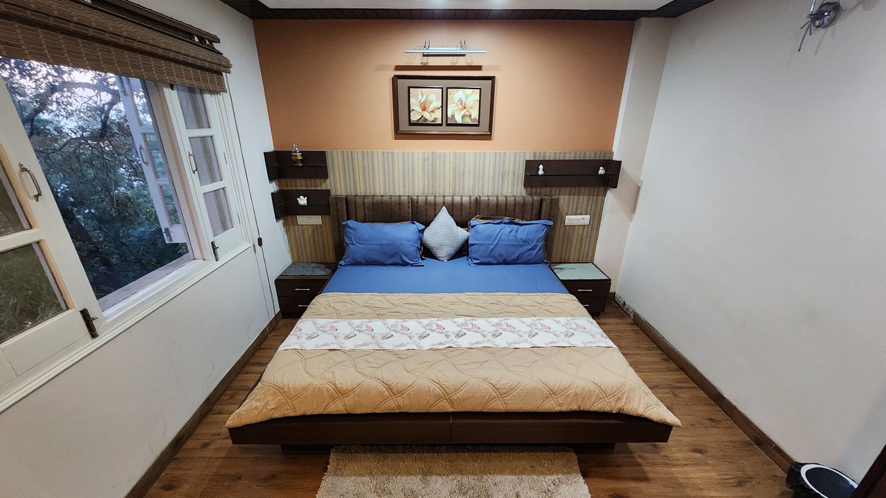 Photo of Bedroom in The Mall Road