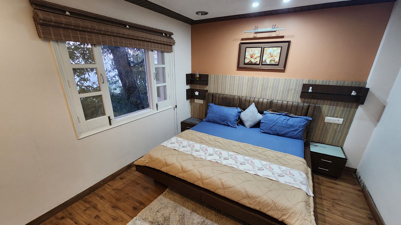 Photo of Bedroom in The Mall Road