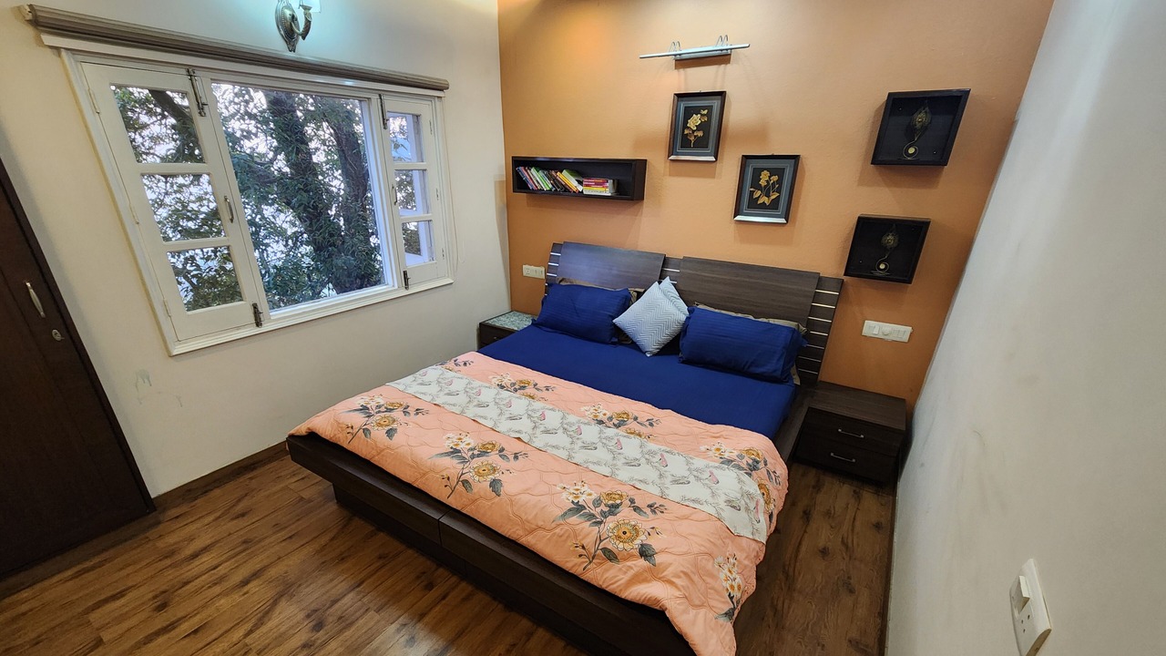 Photo of Bedroom in The Mall Road