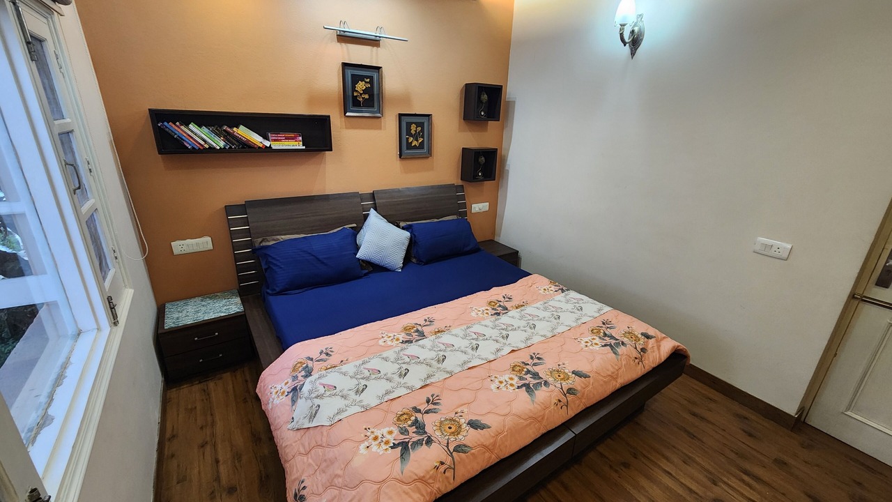 Photo of Bedroom in The Mall Road
