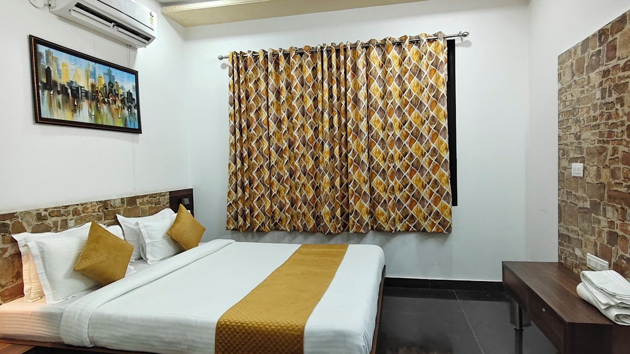 Photo of Bedroom in Eklingji