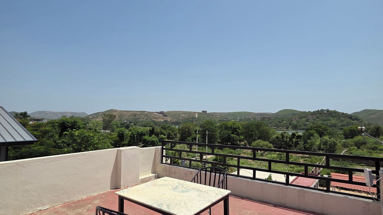 Photo of Patio Balcony in Eklingji