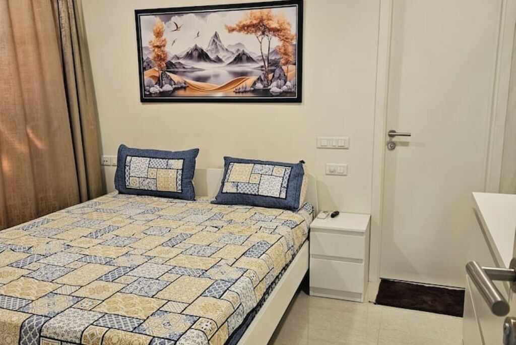 Photo of Bedroom in Thane West