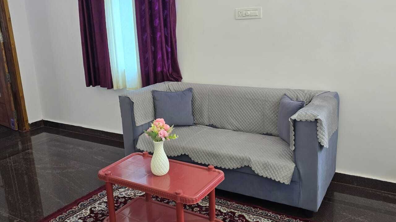 Photo of Livingroom in Tirupati