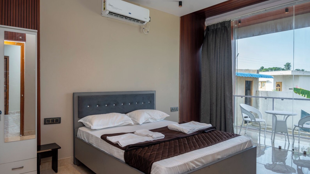 Photo of Bedroom in Shamshabad