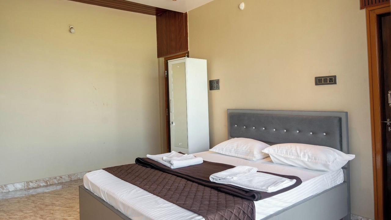 Photo of Bedroom in Shamshabad