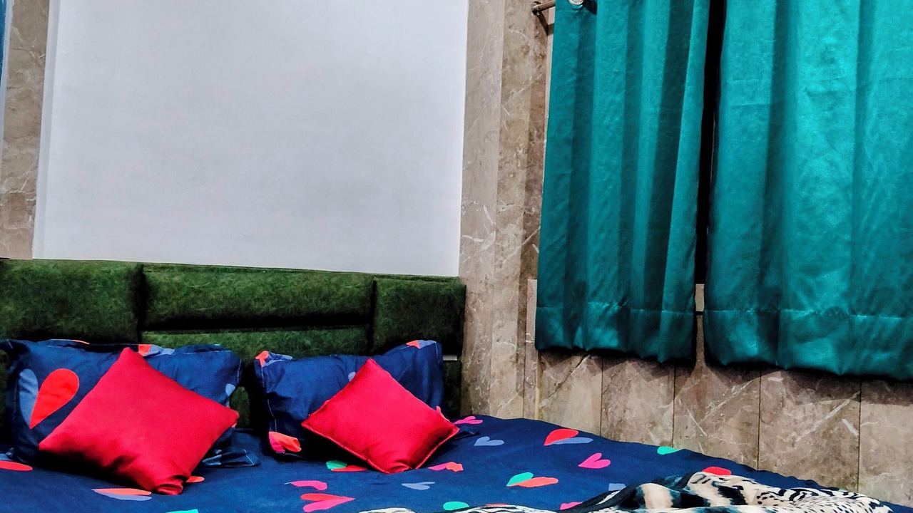 Photo of Bedroom in The Mall Road