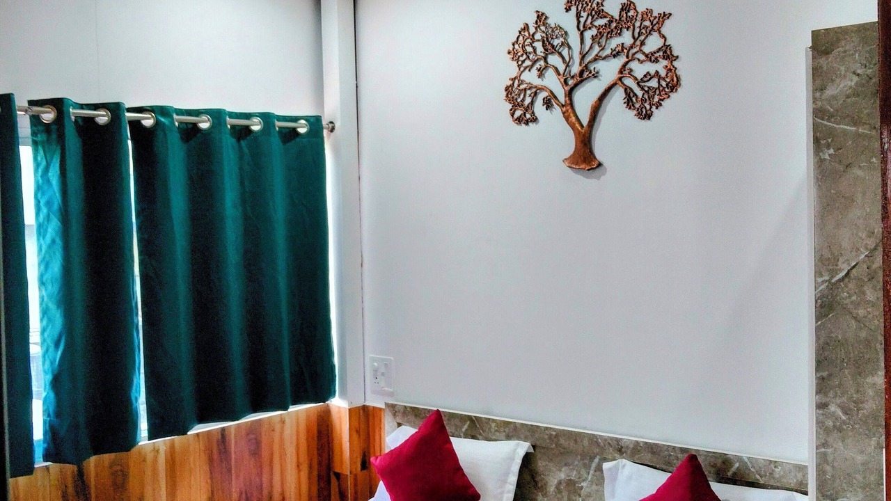 Photo of Bedroom in The Mall Road
