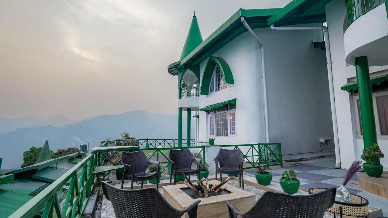 Photo of Patio Balcony in Mussoorie