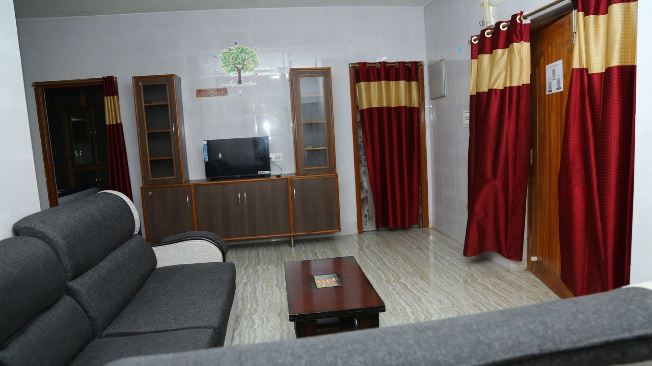 Photo of Livingroom in Tirupati