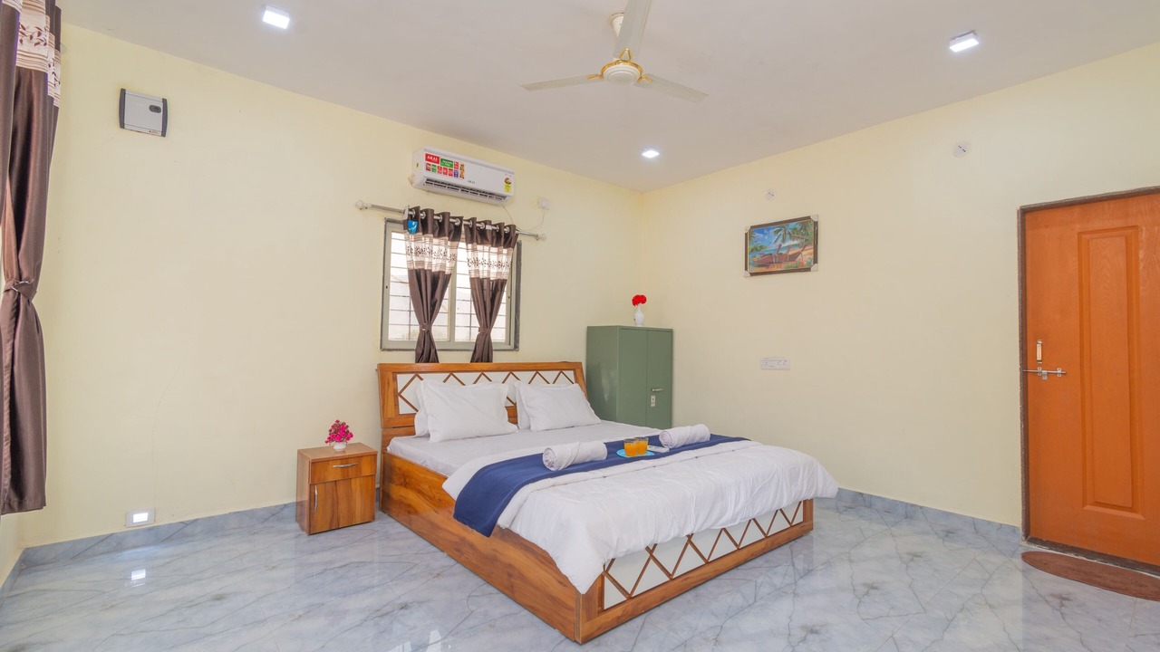 Photo of Bedroom in Wadgaon
